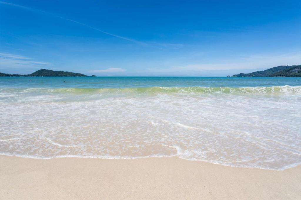 Comfy M.U.Den Patong Phuket Hotel Exterior photo